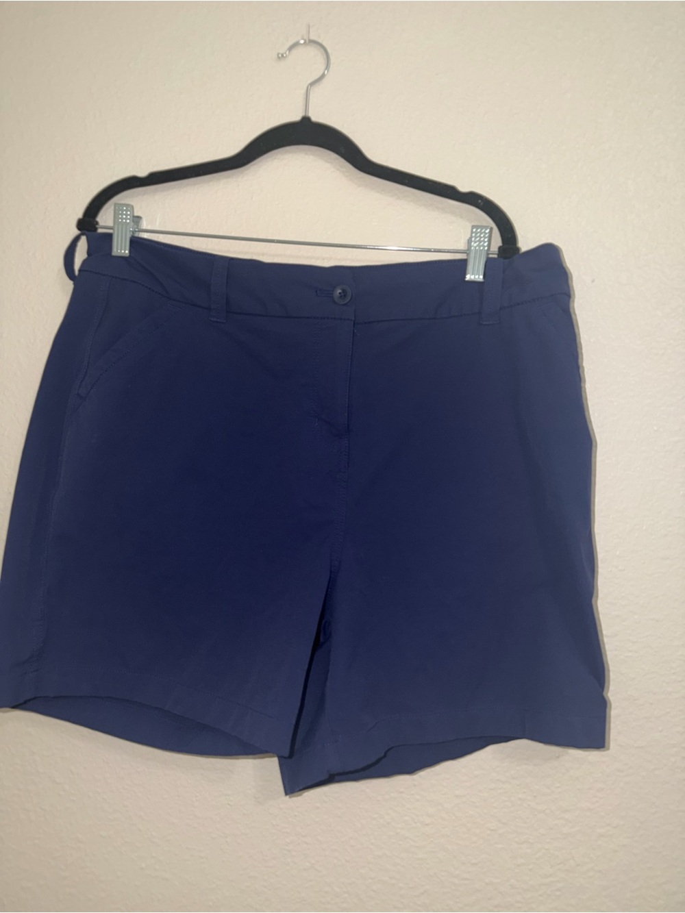 Vineyard Vines Women's Deep Navy Bermuda Shorts